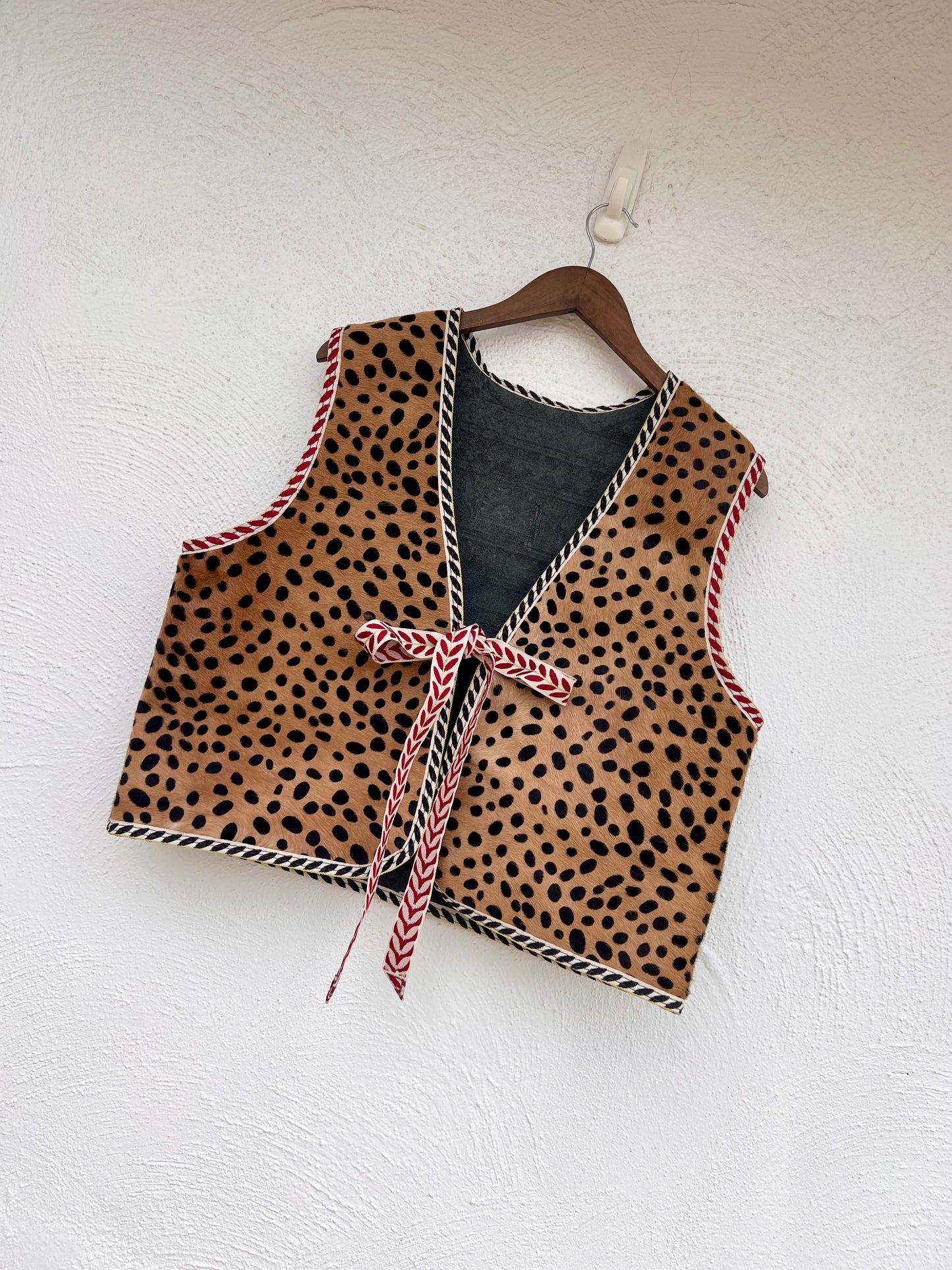 Cheetah Vest - Size Large