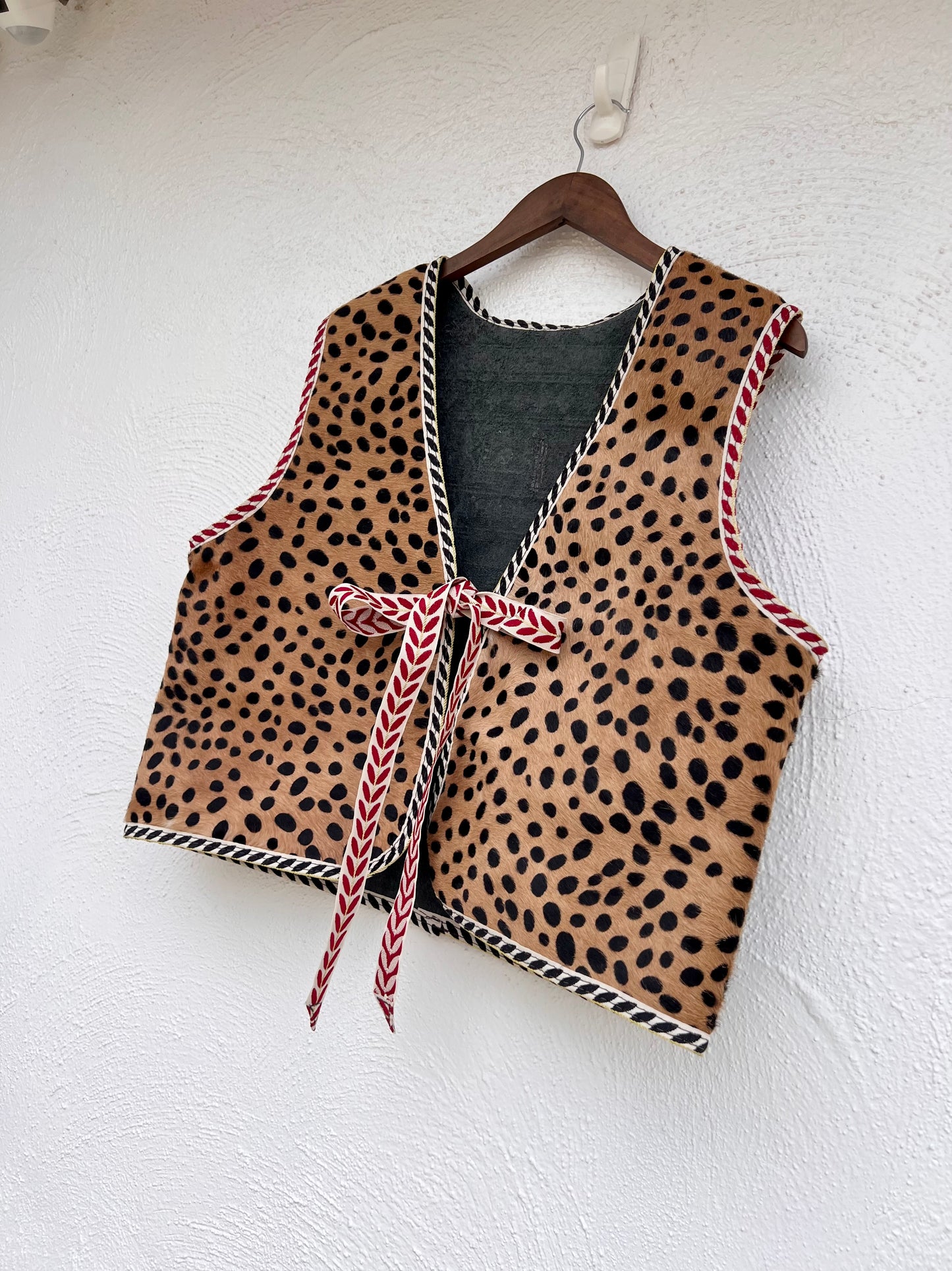 Cheetah Vest - Size Large