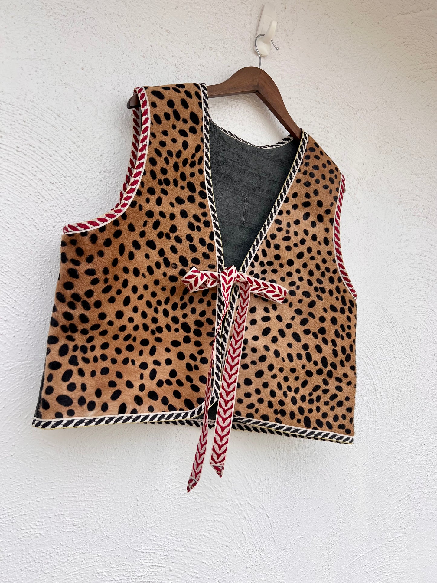 Cheetah Vest - Size Large