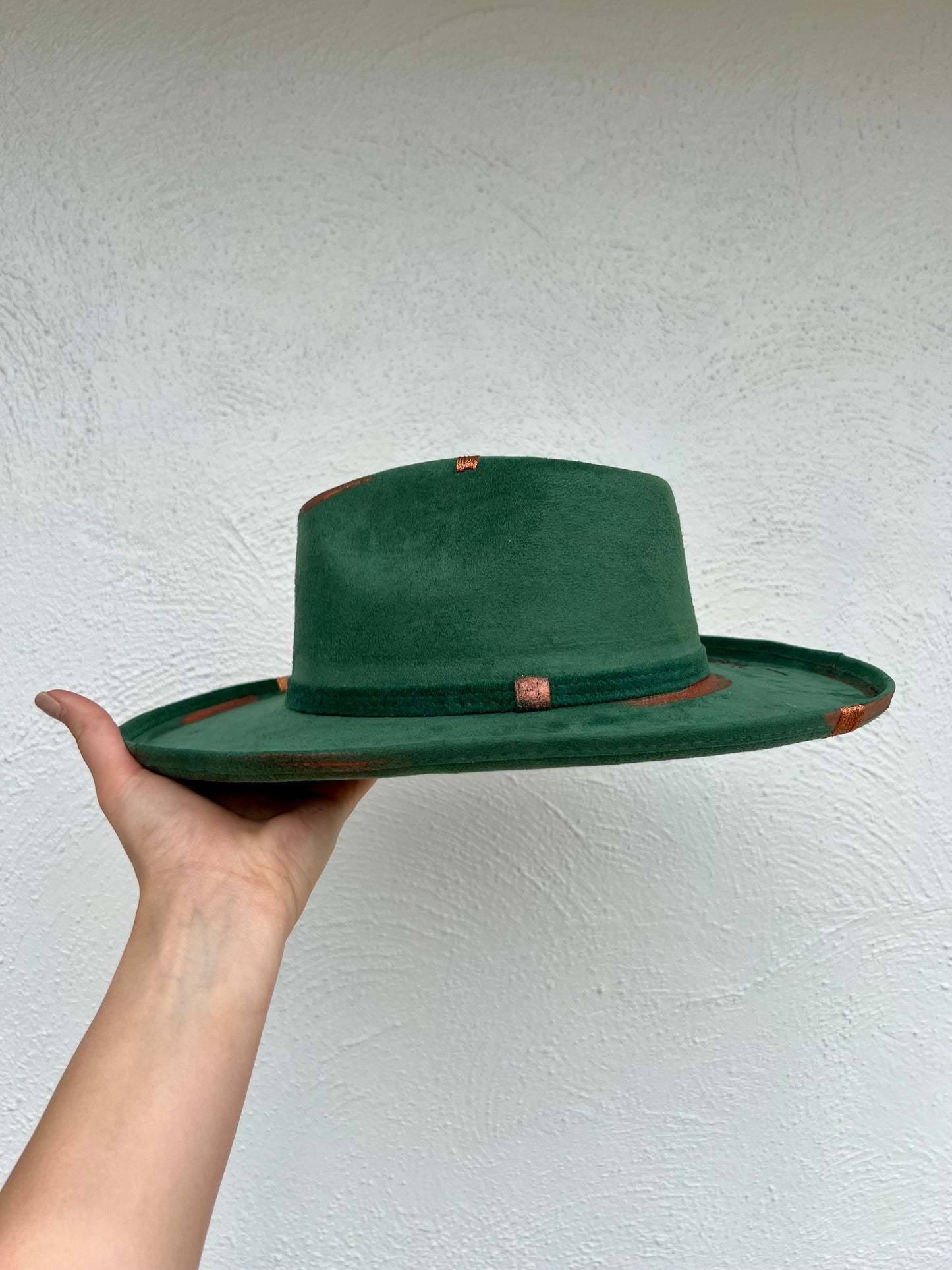 Green Copper Feather Hat